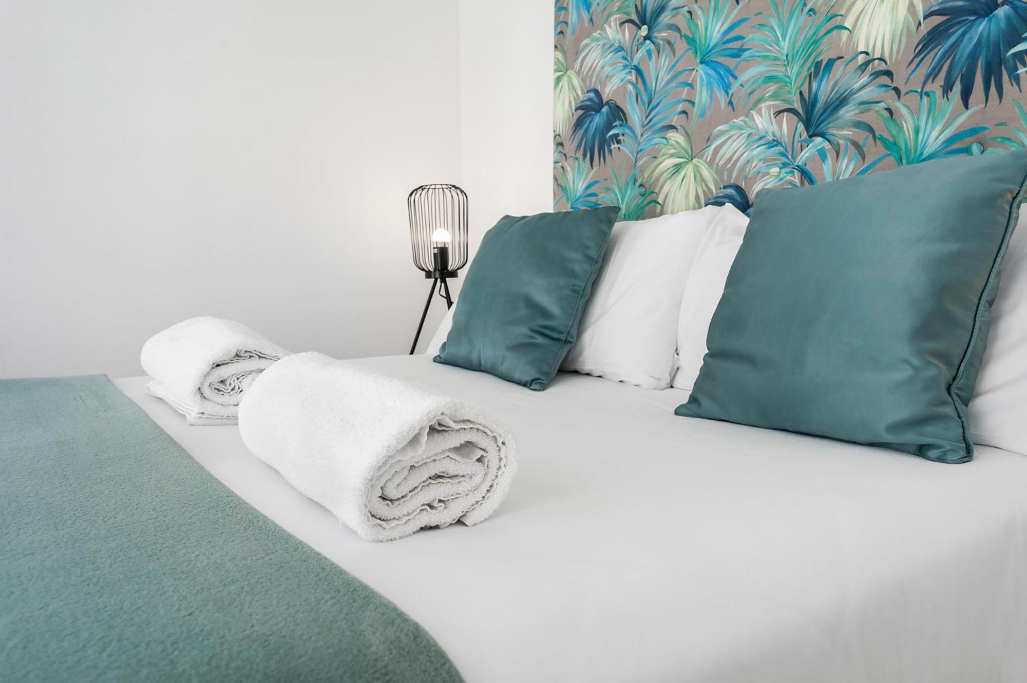 Apartamentos Isabella By Concept Flats Granada Exterior photo